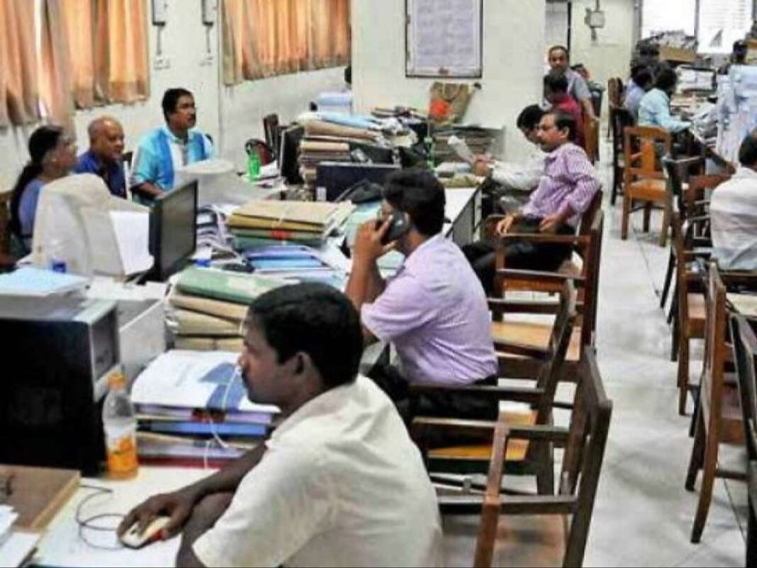 8th Pay Commission: Major changes in allowances are being prepared; learn about employees' new bet on the 40% HRA and DA merger