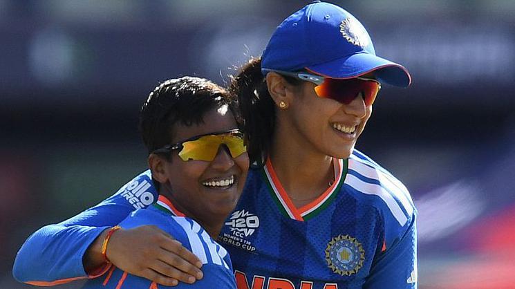 ICC Women’s T20 World Cup: दीप्ति शर्मा और स्मृति मंधाना के तूफान में उड़ा पाकिस्तान, भारत ने 64 रनों से दर्ज की ऐतिहासिक जीत