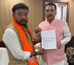 बिहार की राजनीति में महा-भूकंप ऐन वक्त पर बांकीपुर से BJP उम्मीदवार ने क्यों खींचे हाथ? सामने आई ‘चारा घोटाले’ की वो इनसाइड स्टोरी, जिसने उड़ाए सबके होश