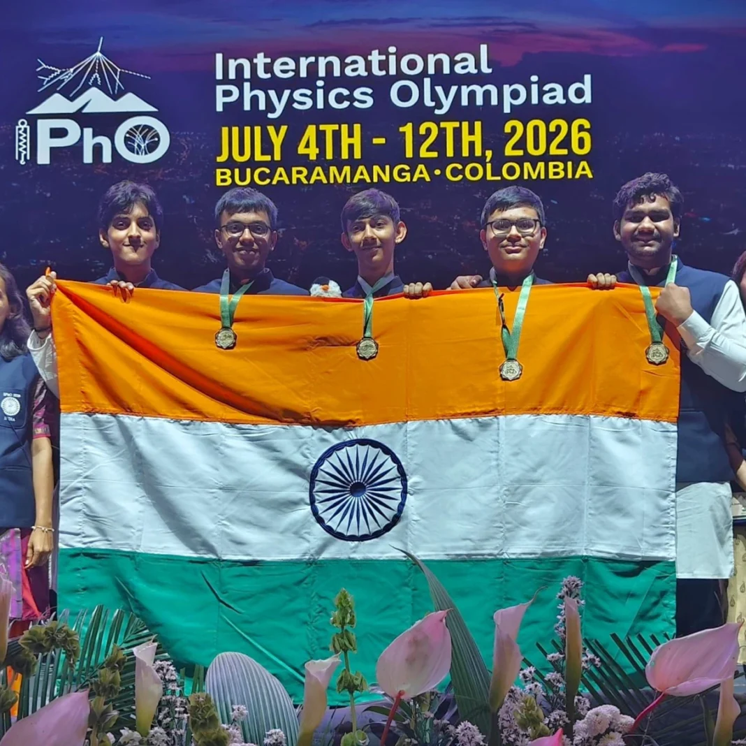India shines at the Physics Olympiad: All five students won gold medals; Virendra Singh Tomar, Chhattisgarh President of Karni Sena, expressed his happiness