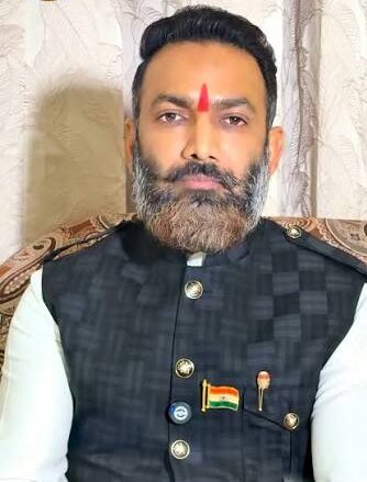 Virendra Singh Tomar, National Vice President and Chhattisgarh State President of the Rashtriya Kshatriya Karni Sena, extended his best wishes on Guru Purnima