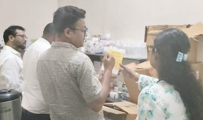 अस्पताल में मिले 3 एक्सपायरी इंजेक्शन, मासूम की हालत बिगड़ने के बाद स्वास्थ्य विभाग की जांच शुरू