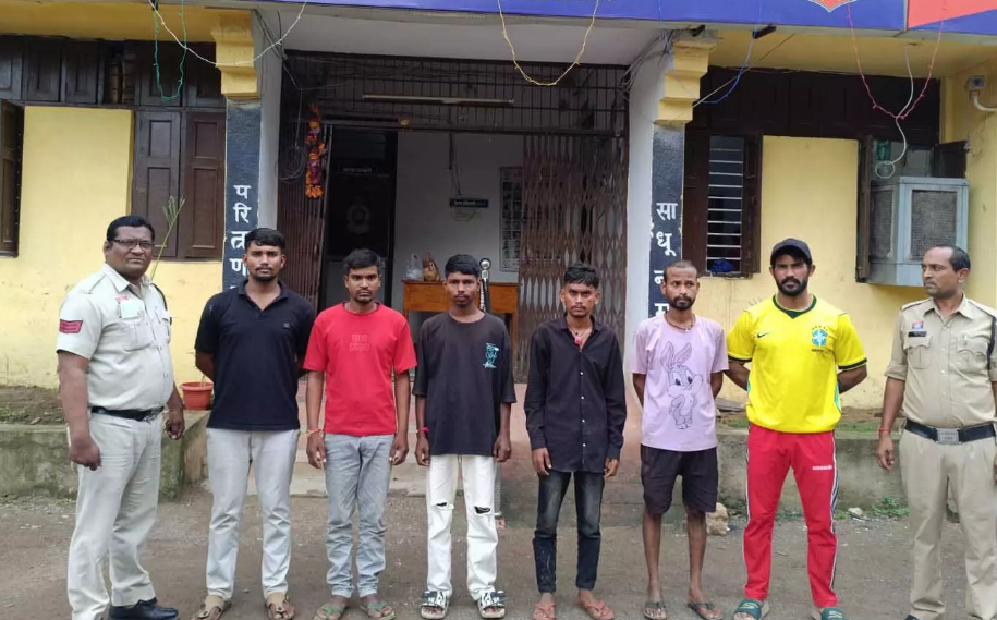 रायपुर में लंबे समय से फरार ‘बादशाह’ गिरफ्तार, विधानसभा पुलिस ने 2 आरोपियों और 1 स्थायी वारंटी को पकड़ा