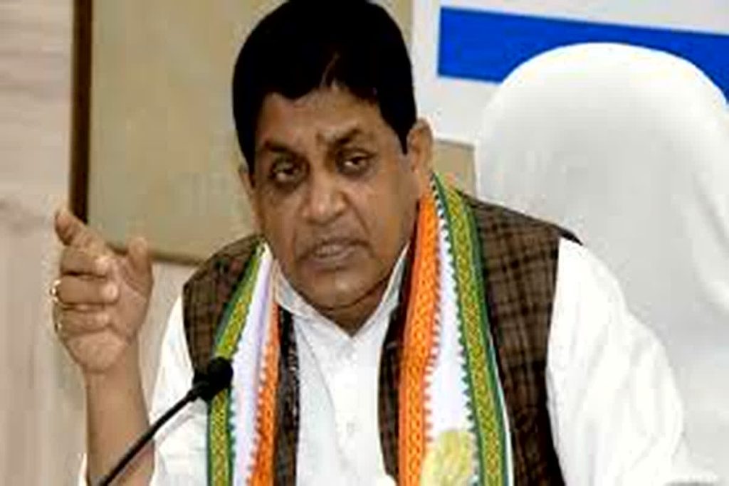 शिव डहरिया ने गरबा विवाद पर BJP को घेरा, बोले- त्योहारों को भी बांटने की कोशिश
